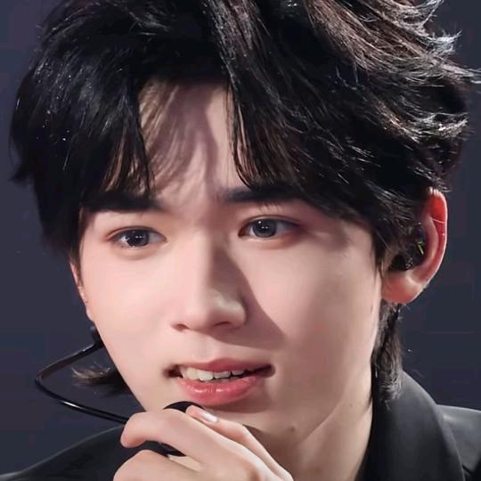 謃辰冥夜-syx（见过亚轩后画画版）