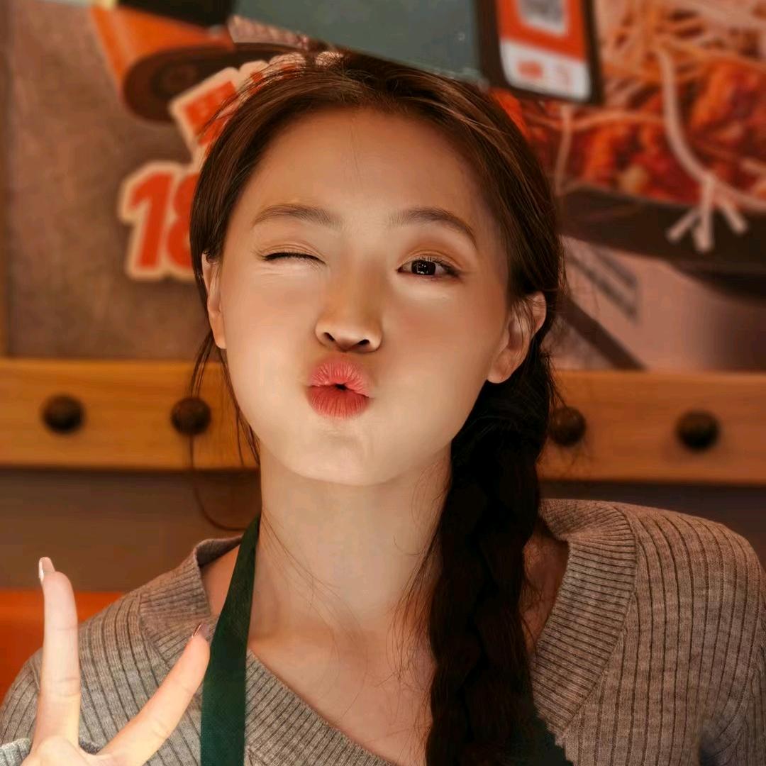 小潘潘潘潘_