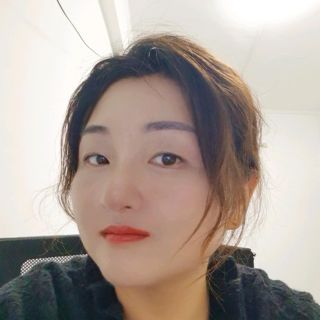 小蔡爱钩织