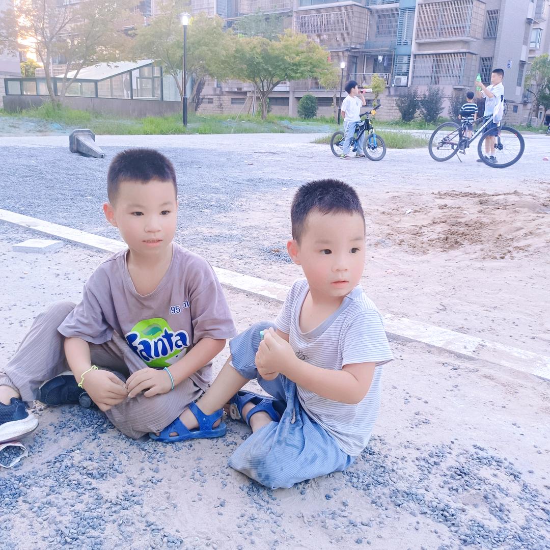 我是四川荣县的