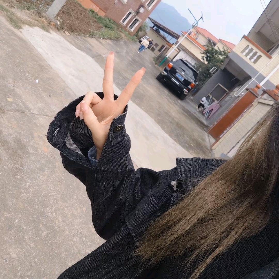 H丶