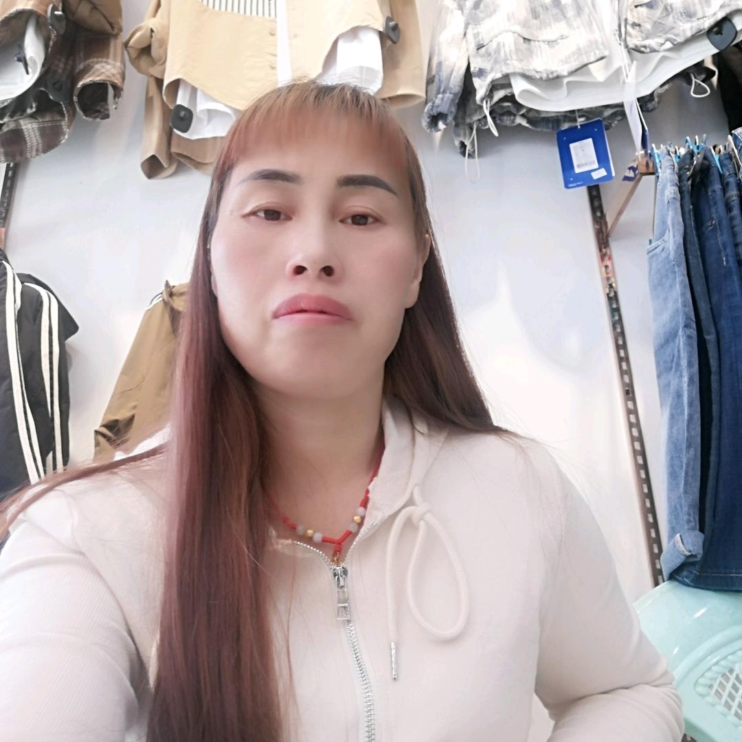 小平果头像