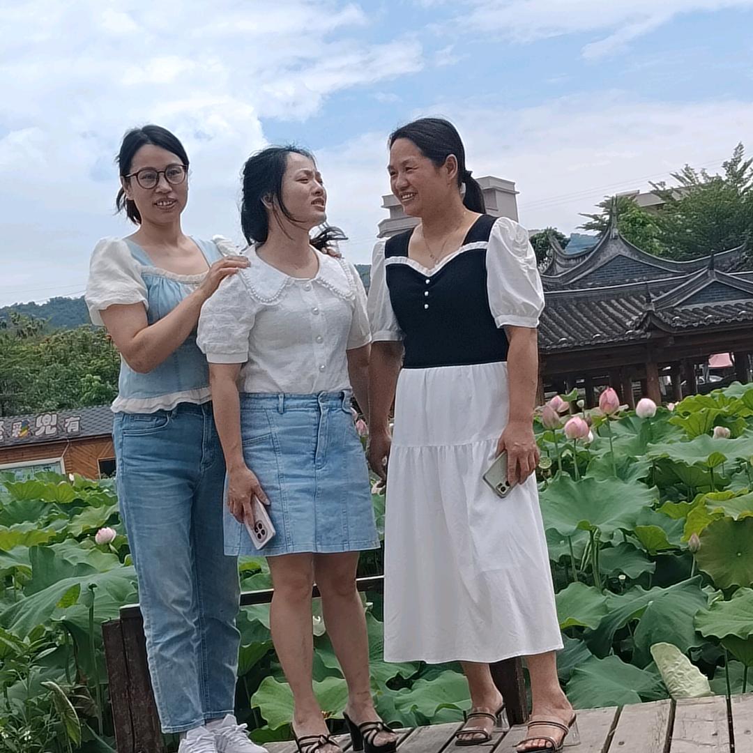 1.74 复制打开抖音，