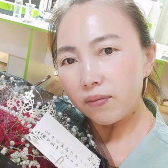 春天的花   (单身姐创业送快餐)