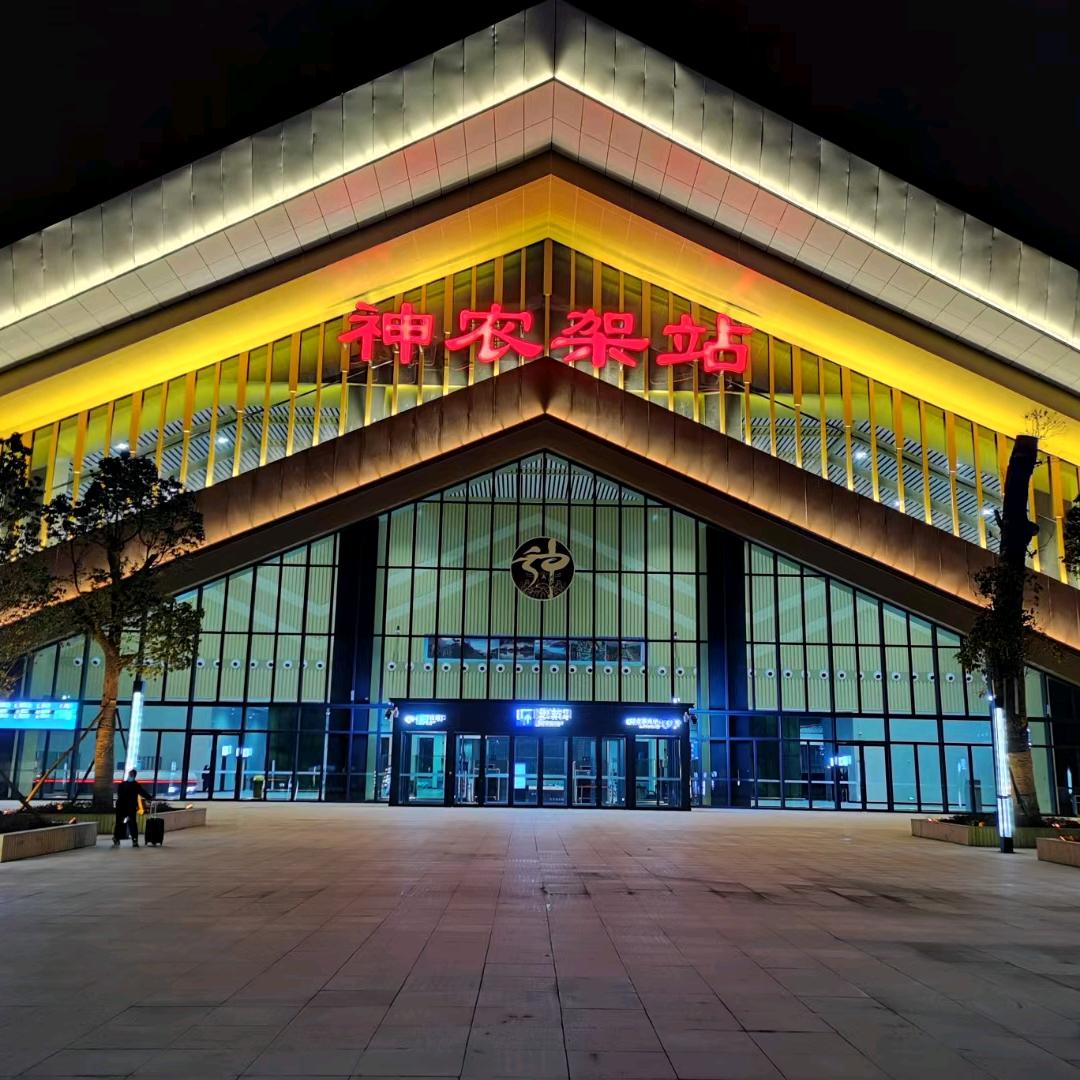 岁月留歌画山河