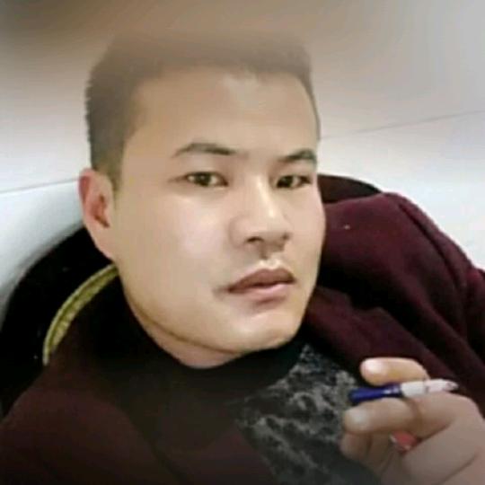 李利华