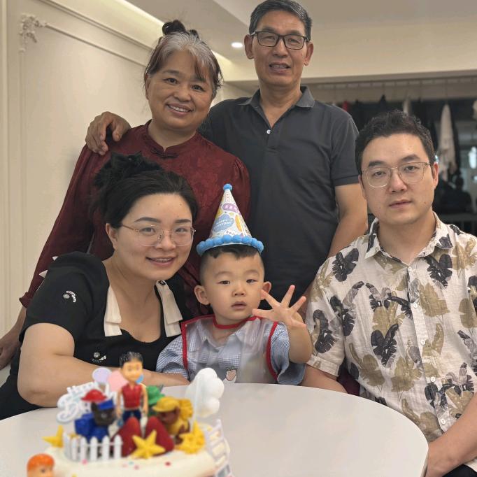 龙哥《爱唱歌》