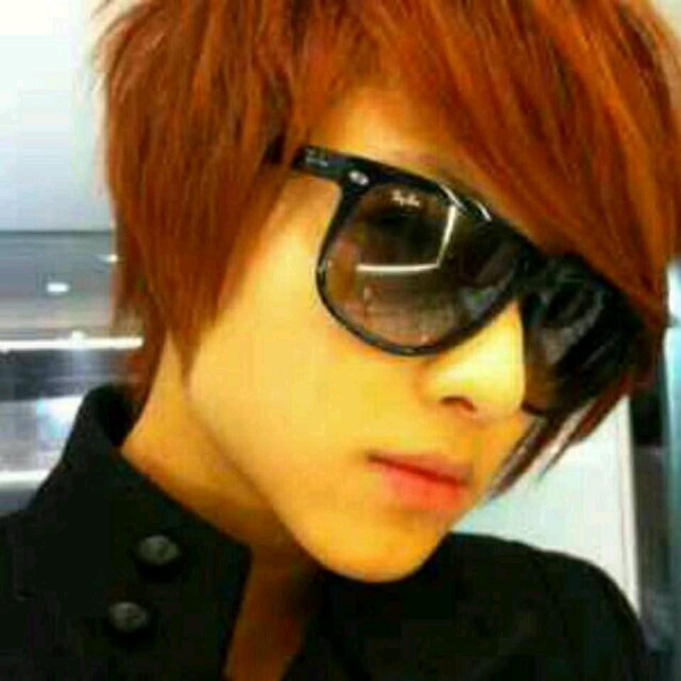 回眸一笑百媚生！