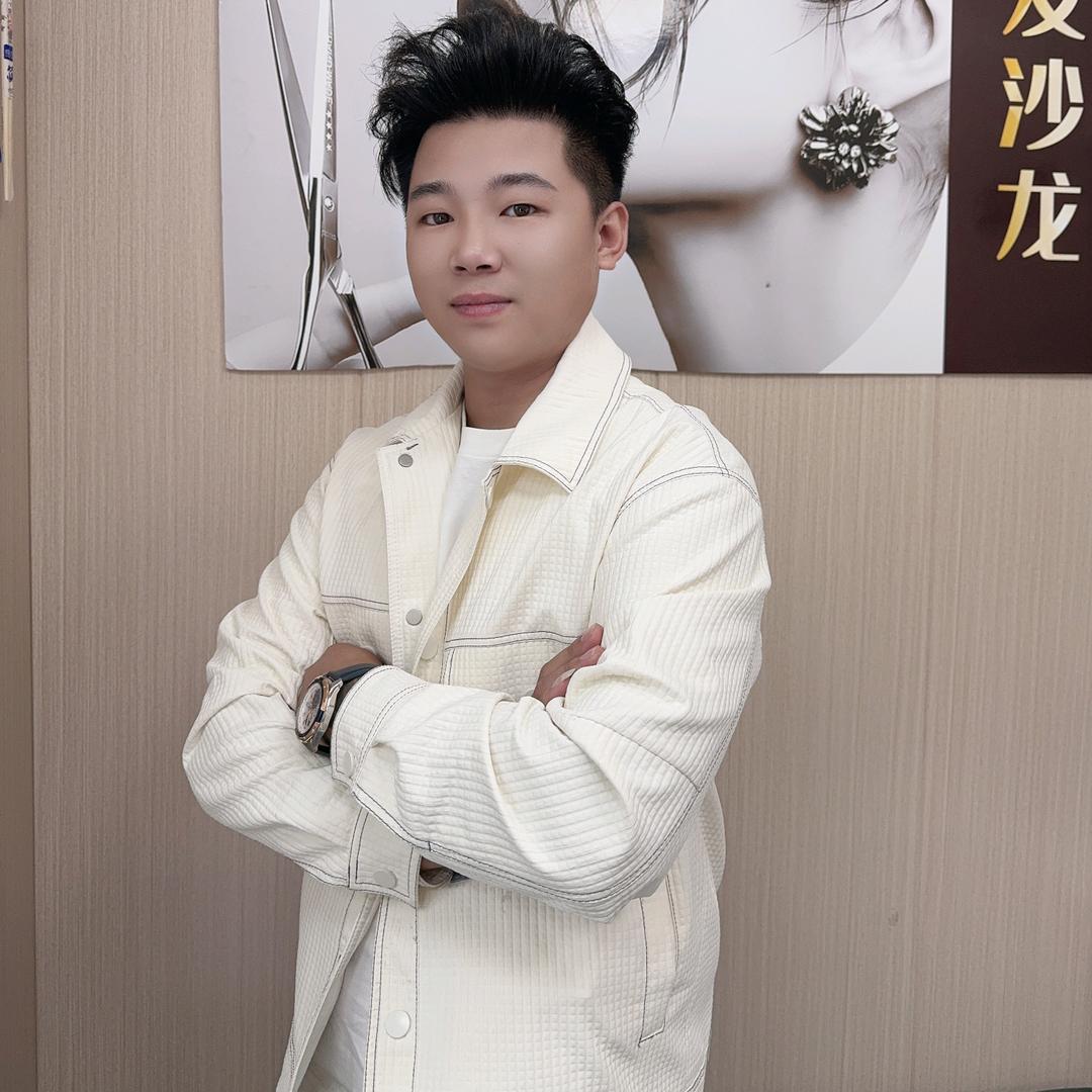 Tre陈《意光男士》