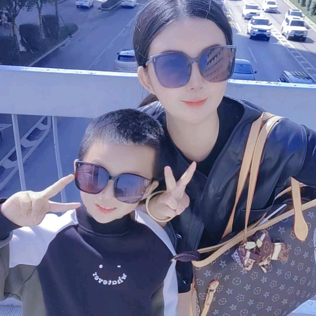 文姑娘财源广进越来越好