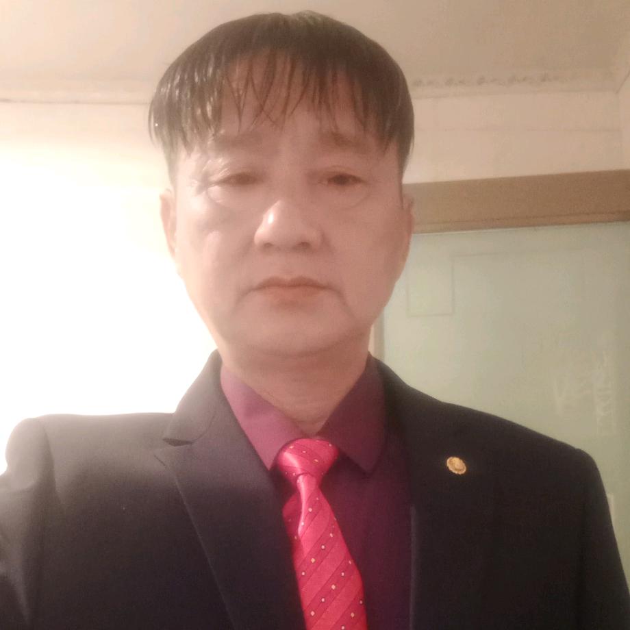 杨华荣