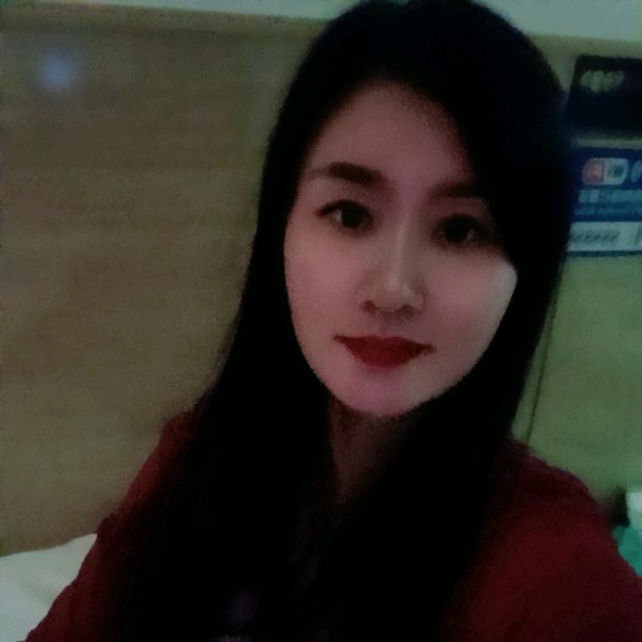 啊珍总是一个人