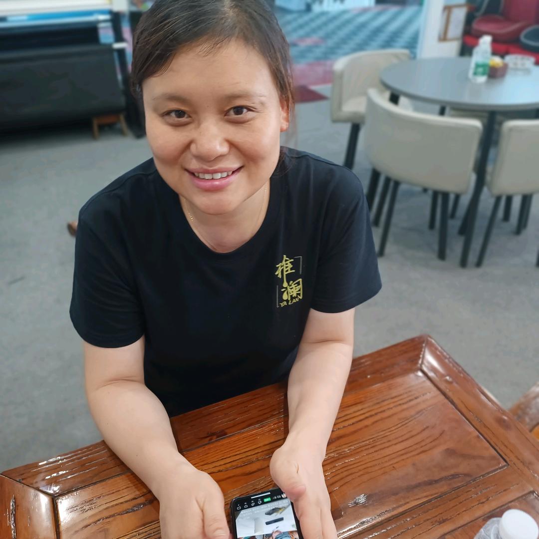 车俊行精洗贴膜丽姐