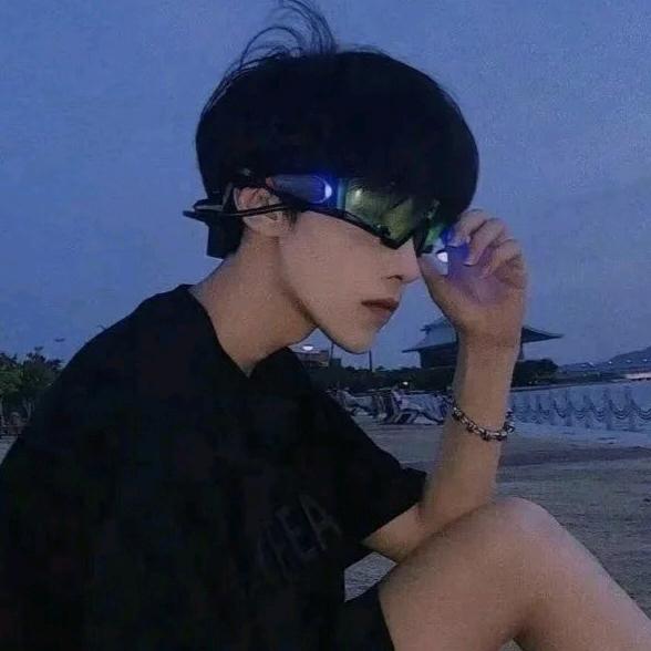 00后水电工（小宝）