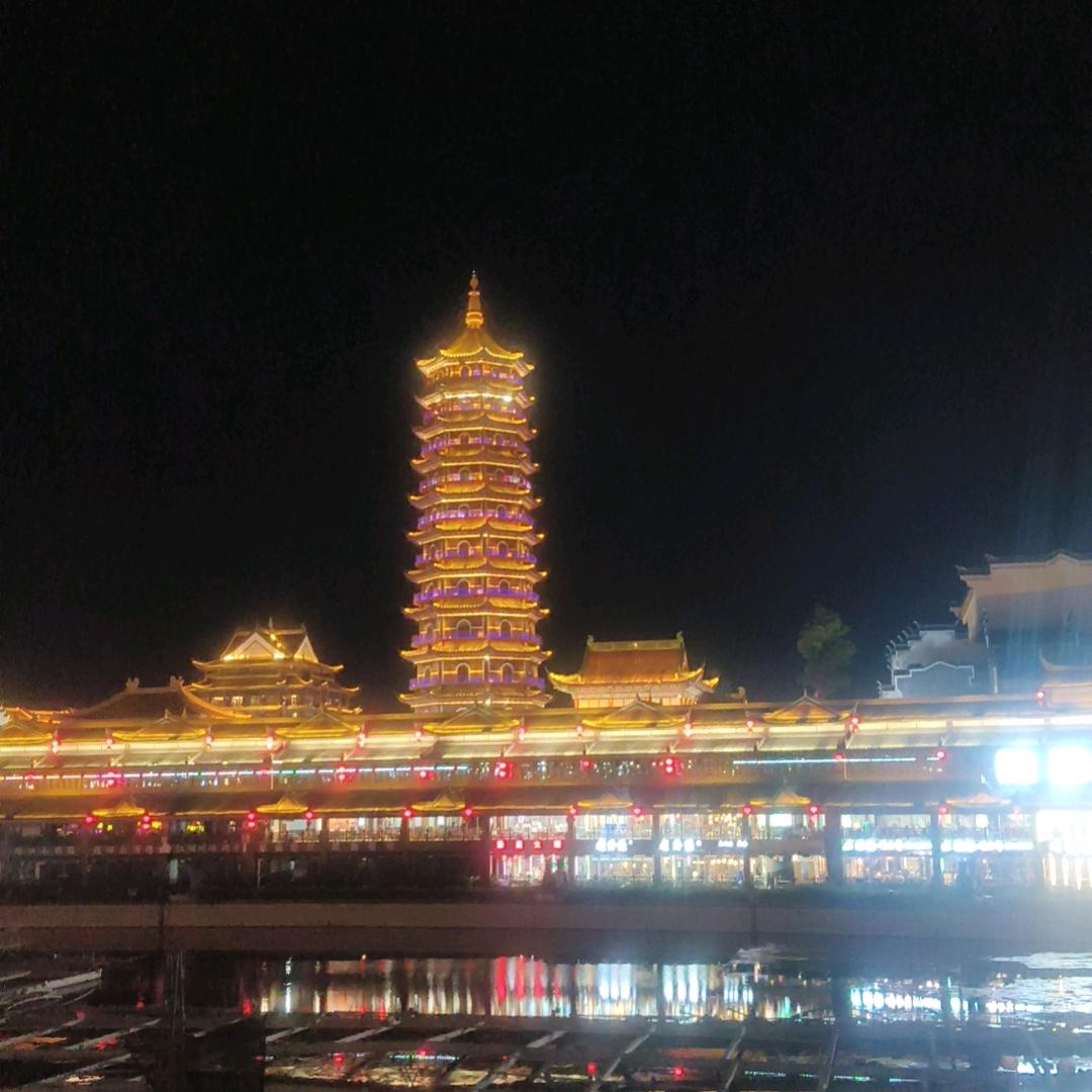 🚬ಇ᭄烈酒໌ᮨ⃟🍶敬余生࿐