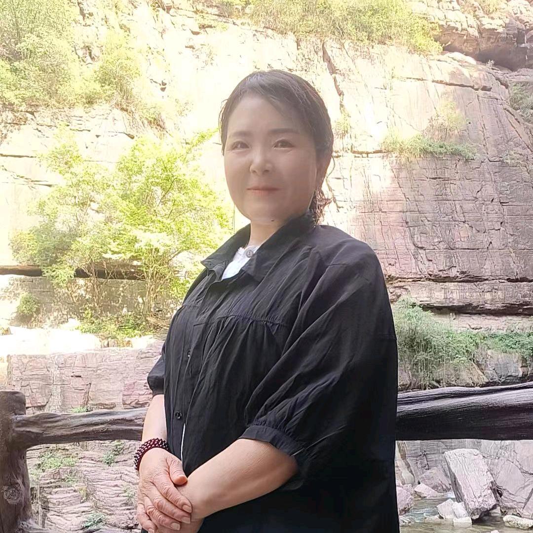月嫂，潘艳
