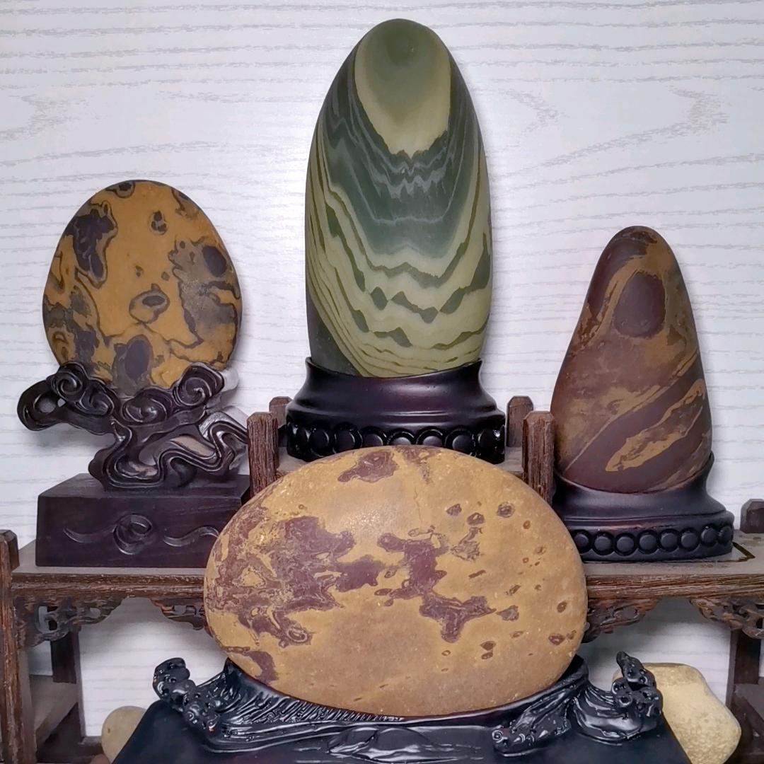 龙哥玩石