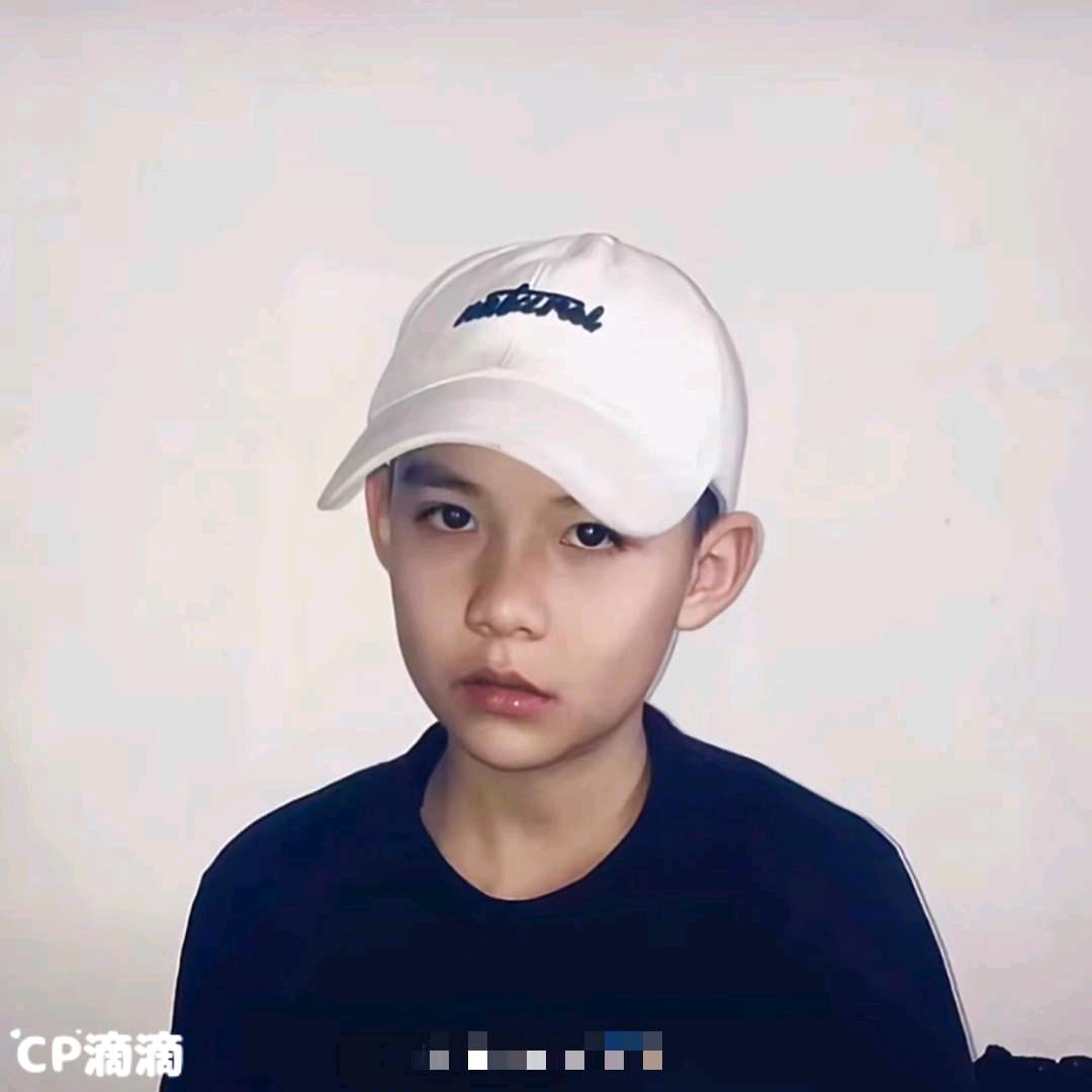 假豆豆