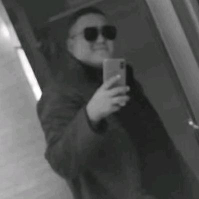 阿德有点胖