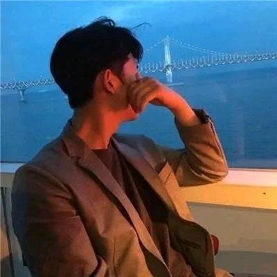 @咂咂辉