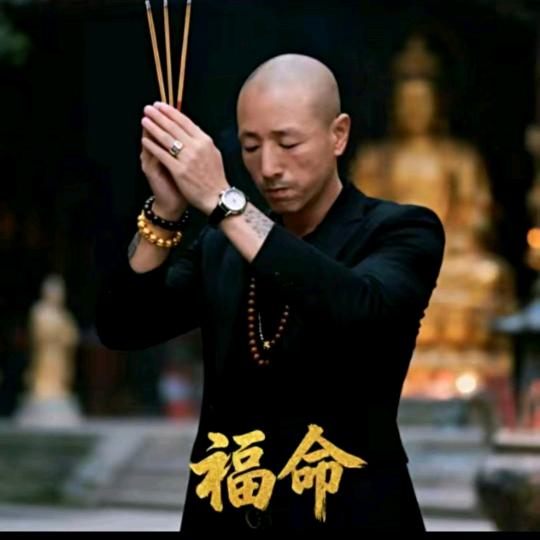 (๑•॒̀秦先生•́๑)