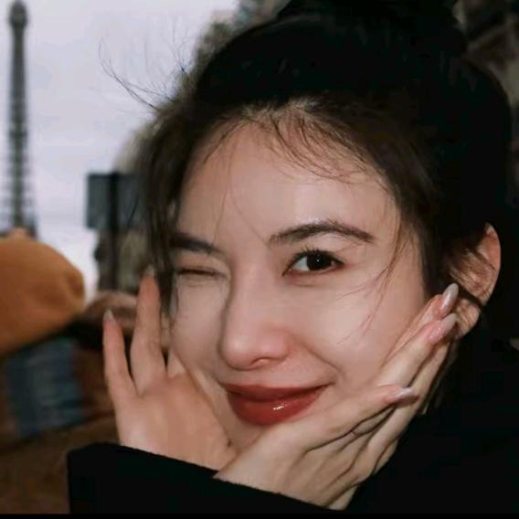 李星儿(穿搭分享)