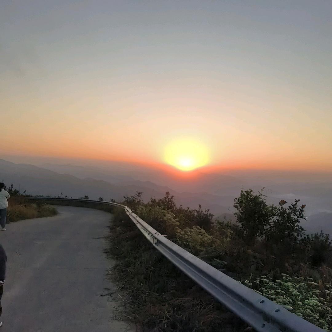 夕阳一抹红