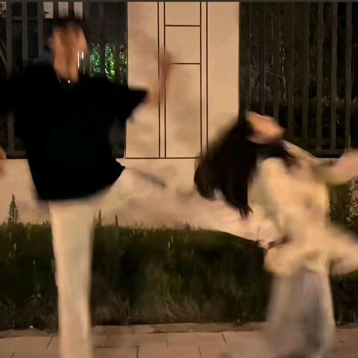 乂氼