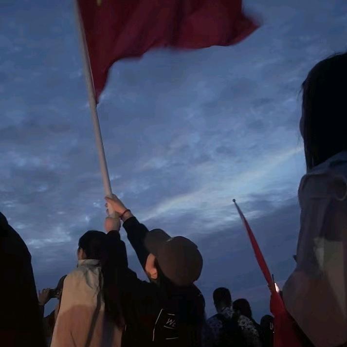 耳朵先撒了谎～