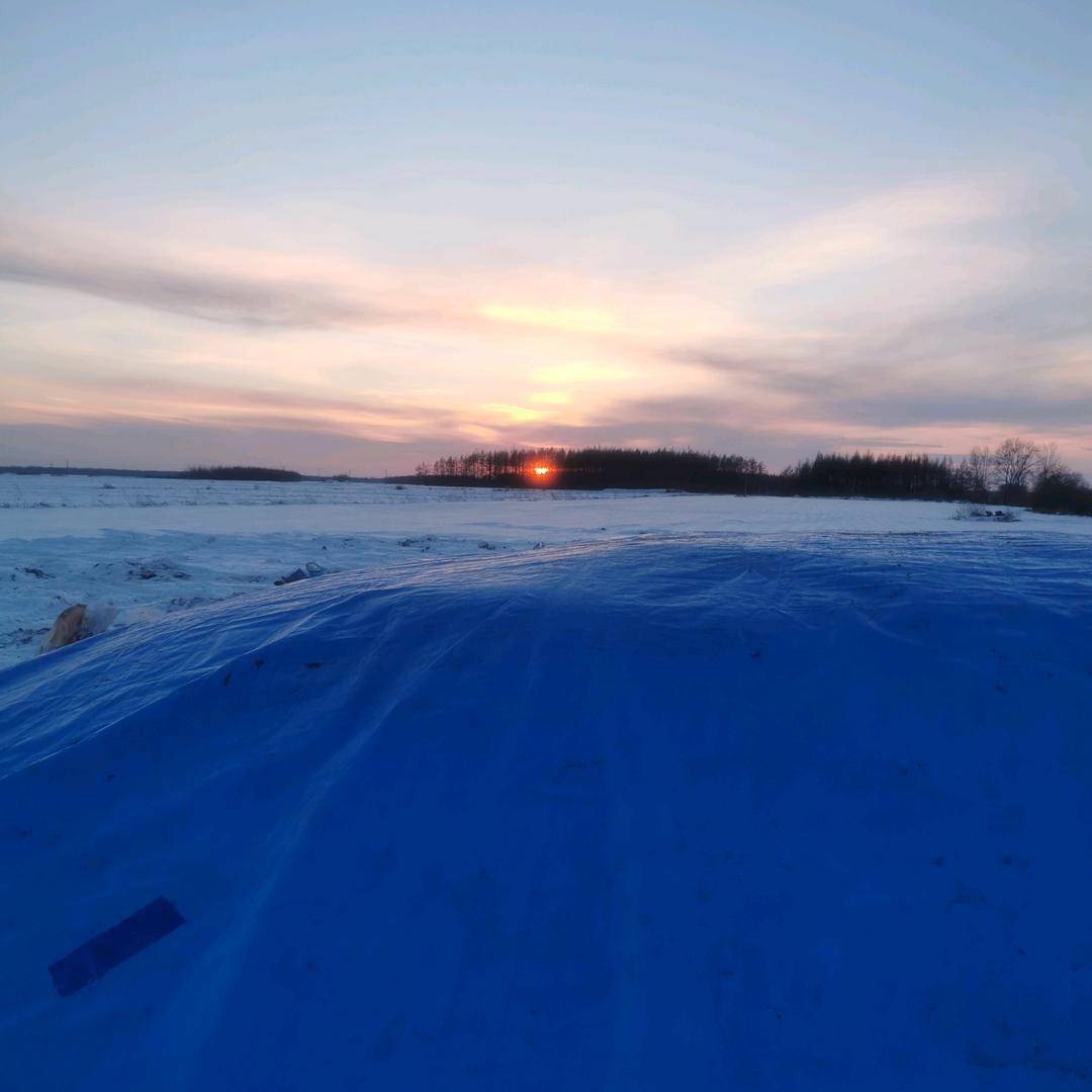 三一七五挖机出租张爱鑫