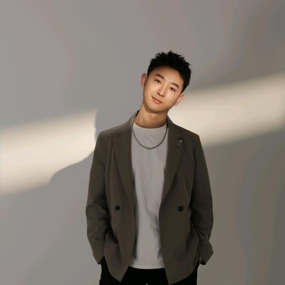 纹绣先生龙十八