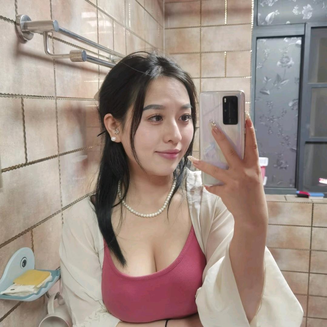 婷儿💋爱吃香菜