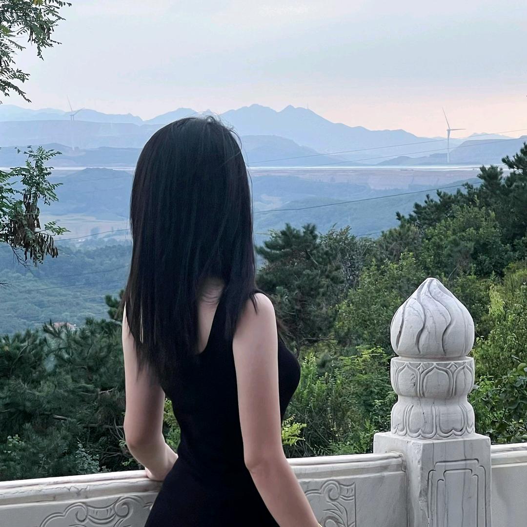 暴躁老少女