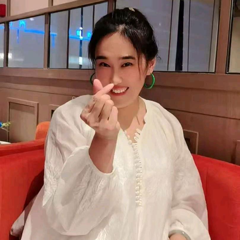 ✨ 昱✨  米粒儿