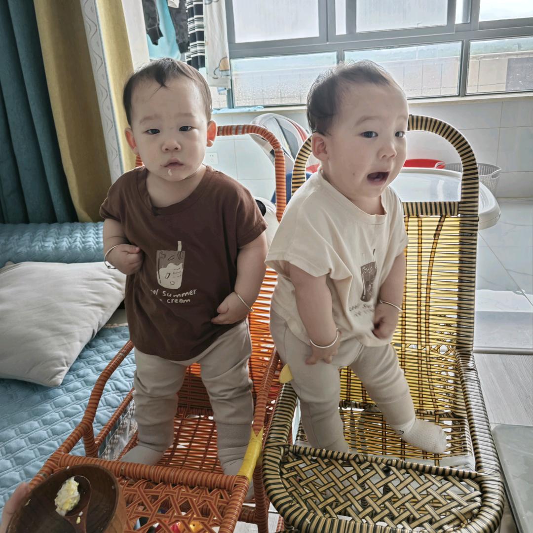 俩只小周周