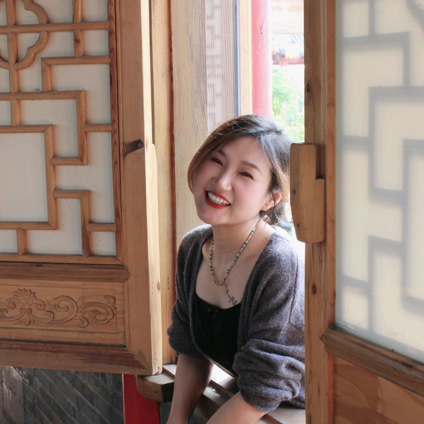 做传媒的女总监