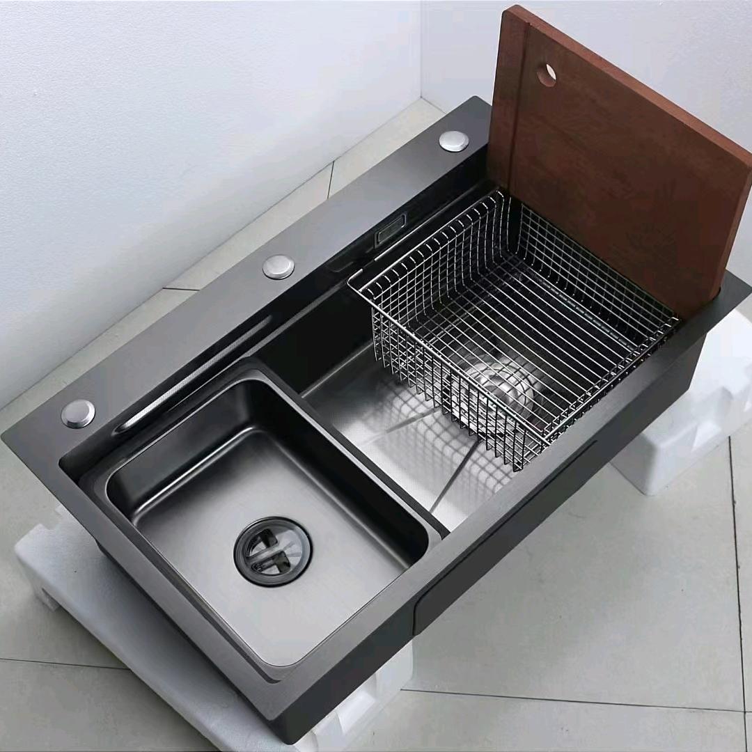 Kaluolin卡洛琳精品店