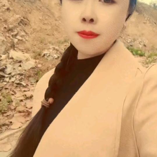 磊磊江海、靓靓萱儿