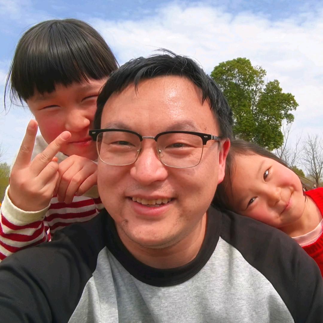 灏哥溜娃