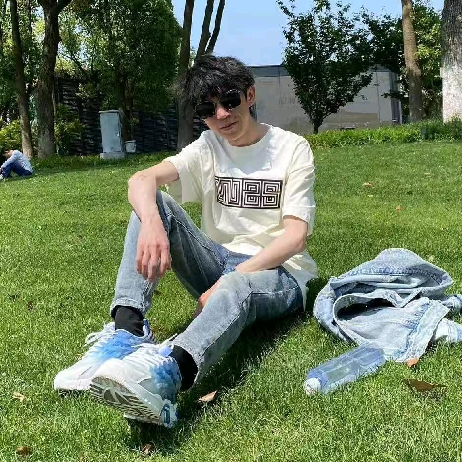 伱佷謿尐吢髮黣