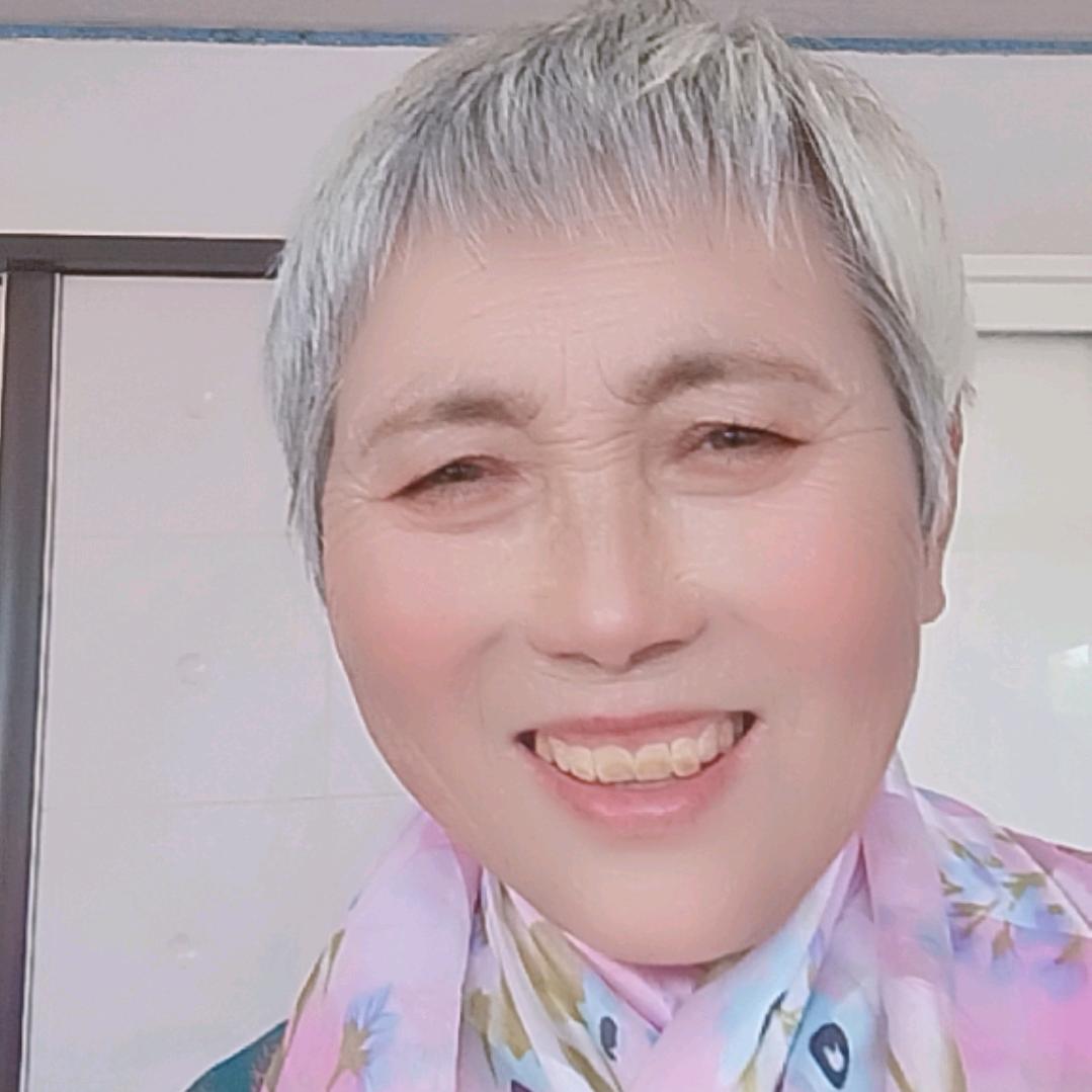 春桃树暖喜柔情