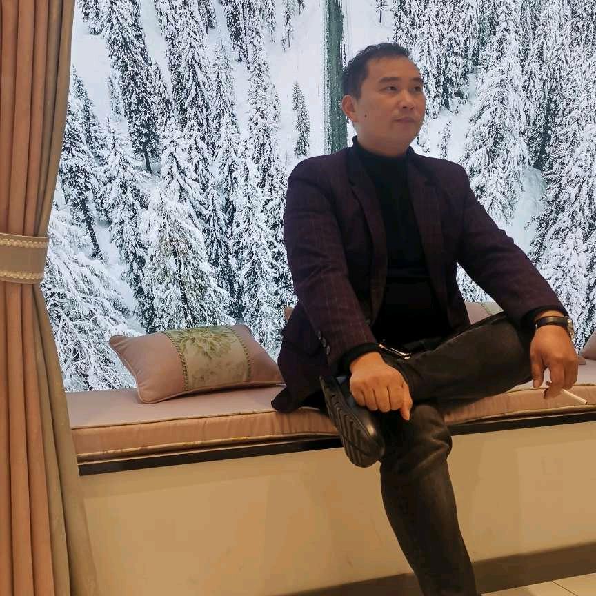 三雄极光照明（洞口店）