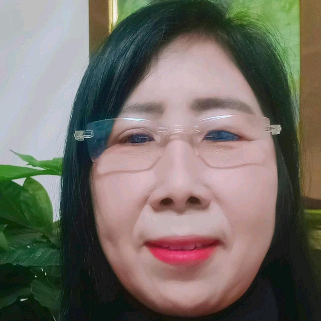 谭术英
