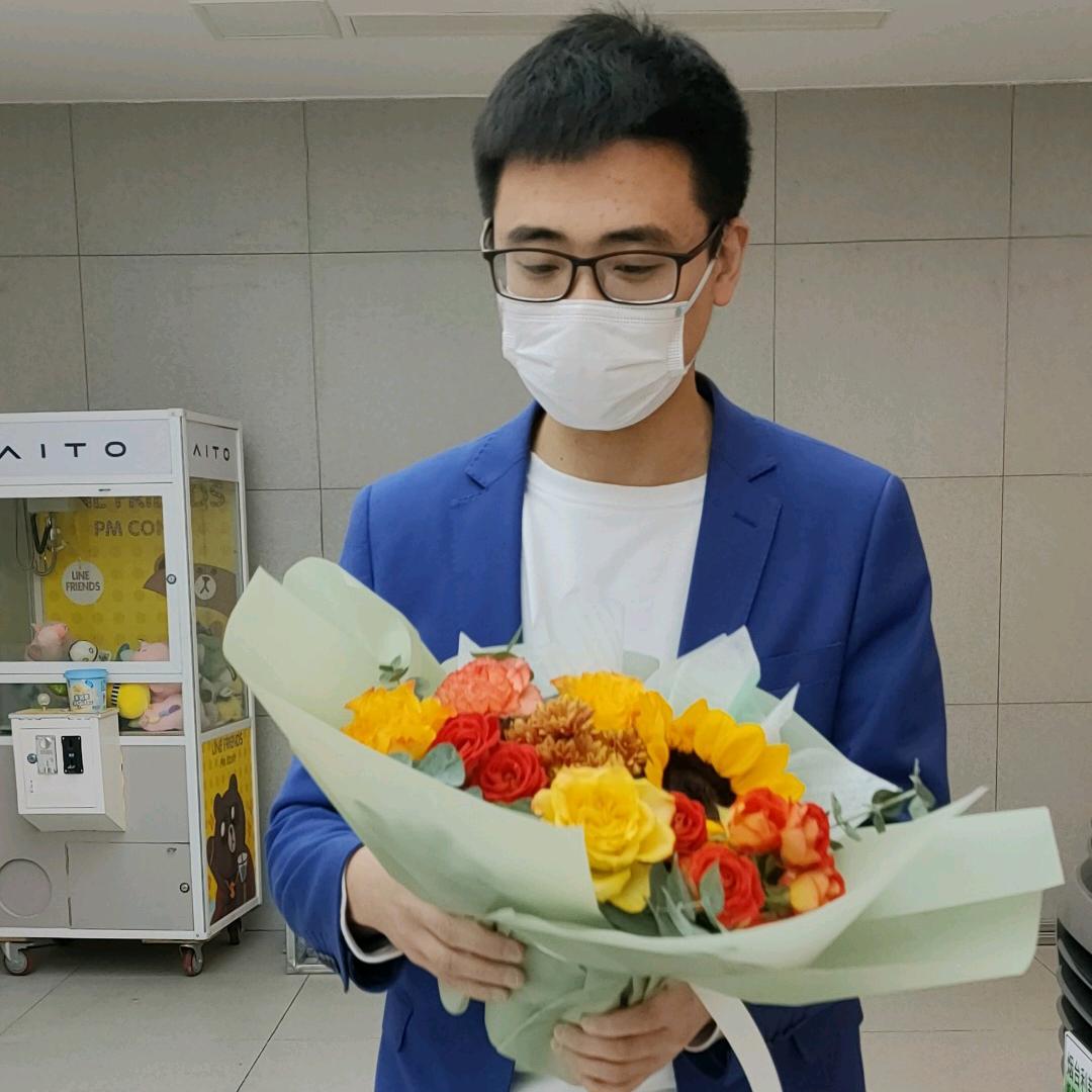 努力的小明