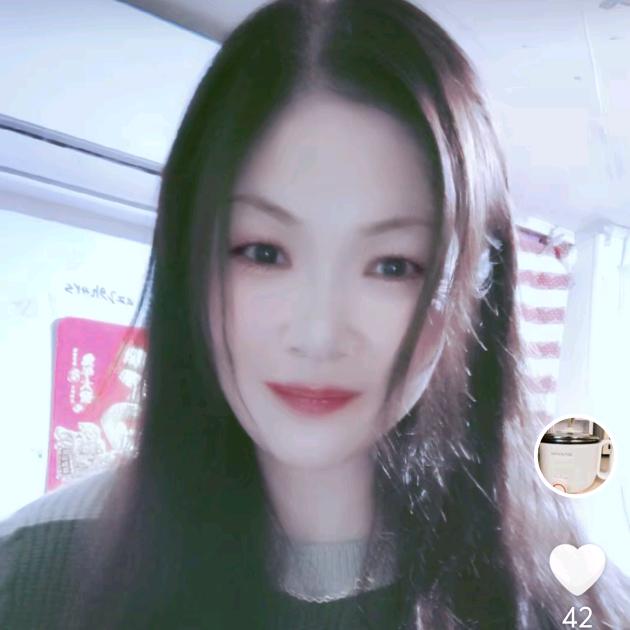 沈佳玲