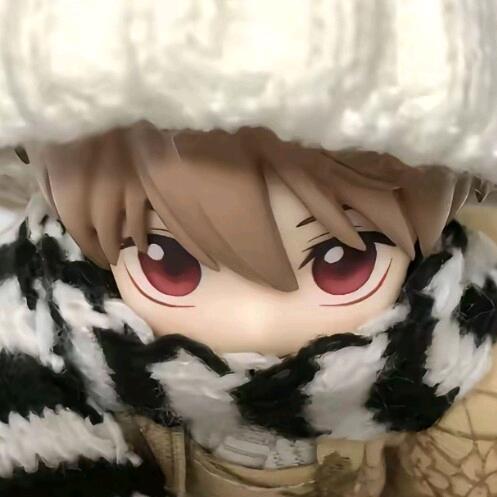 别嘲笑我的双下巴了