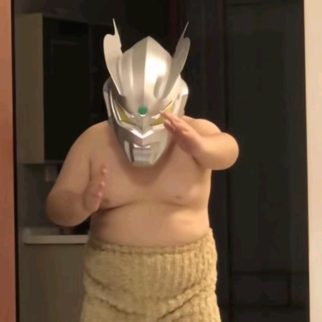 @奥特曼不打怪兽🏍️