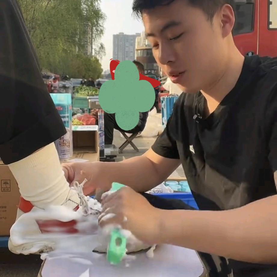 小石来了