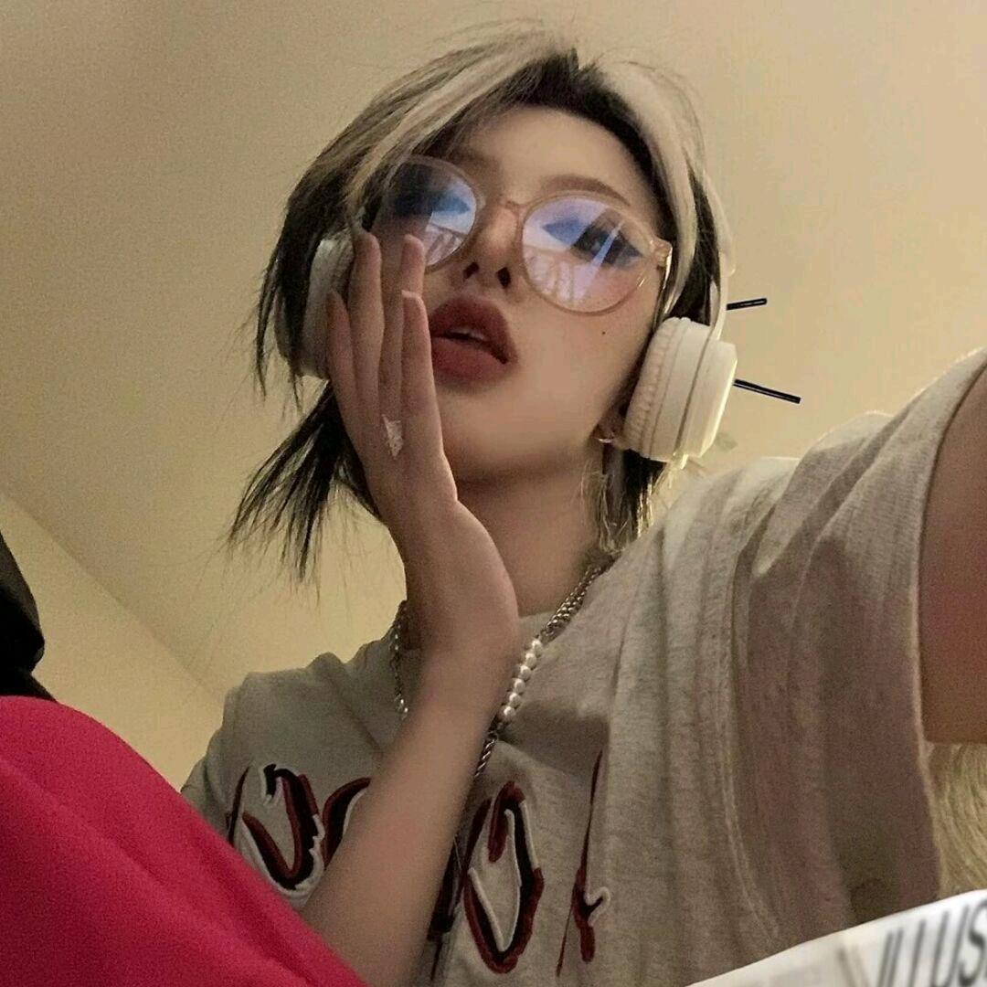钮钴禄♛小王