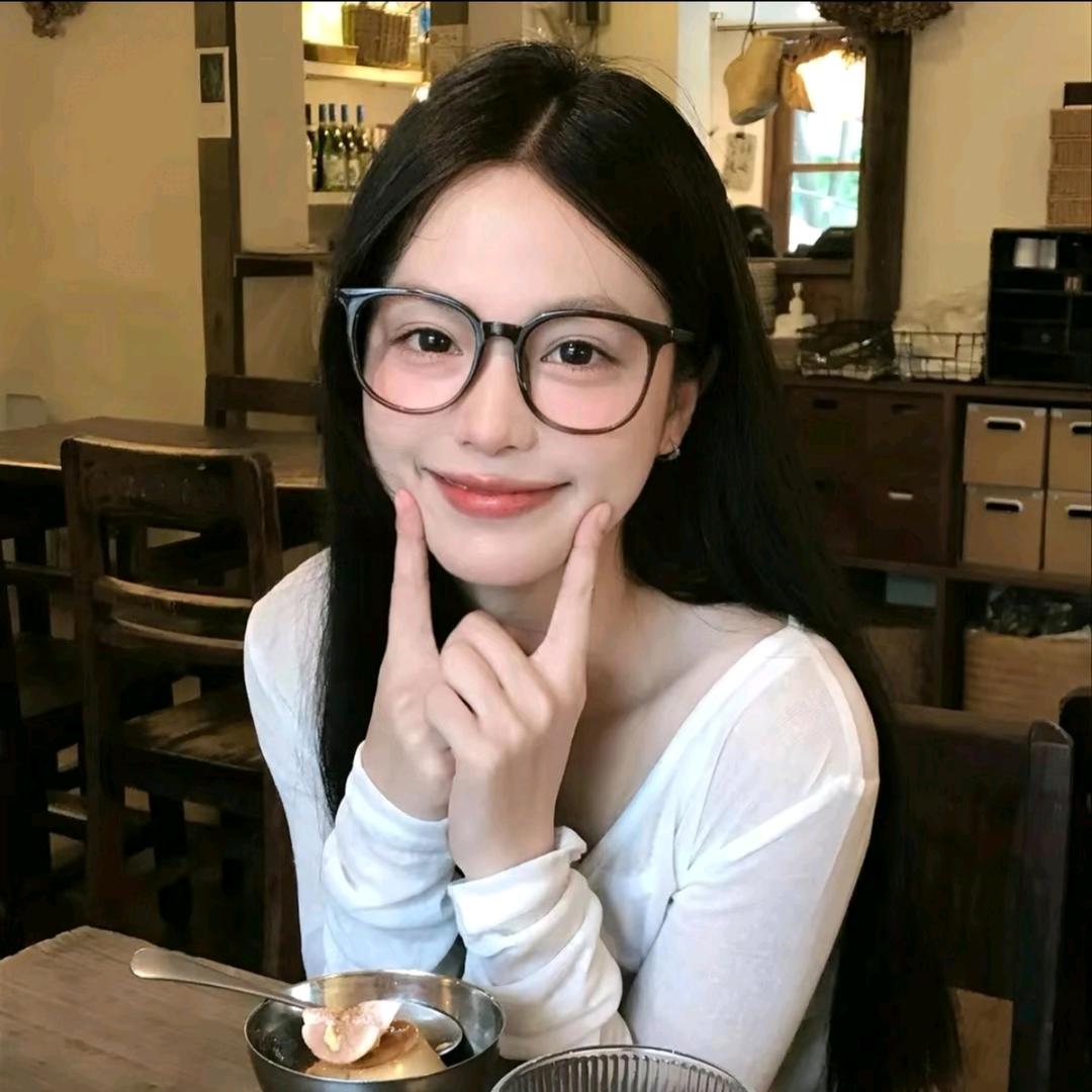 在逃金格格👸暴走紫嬷嬷